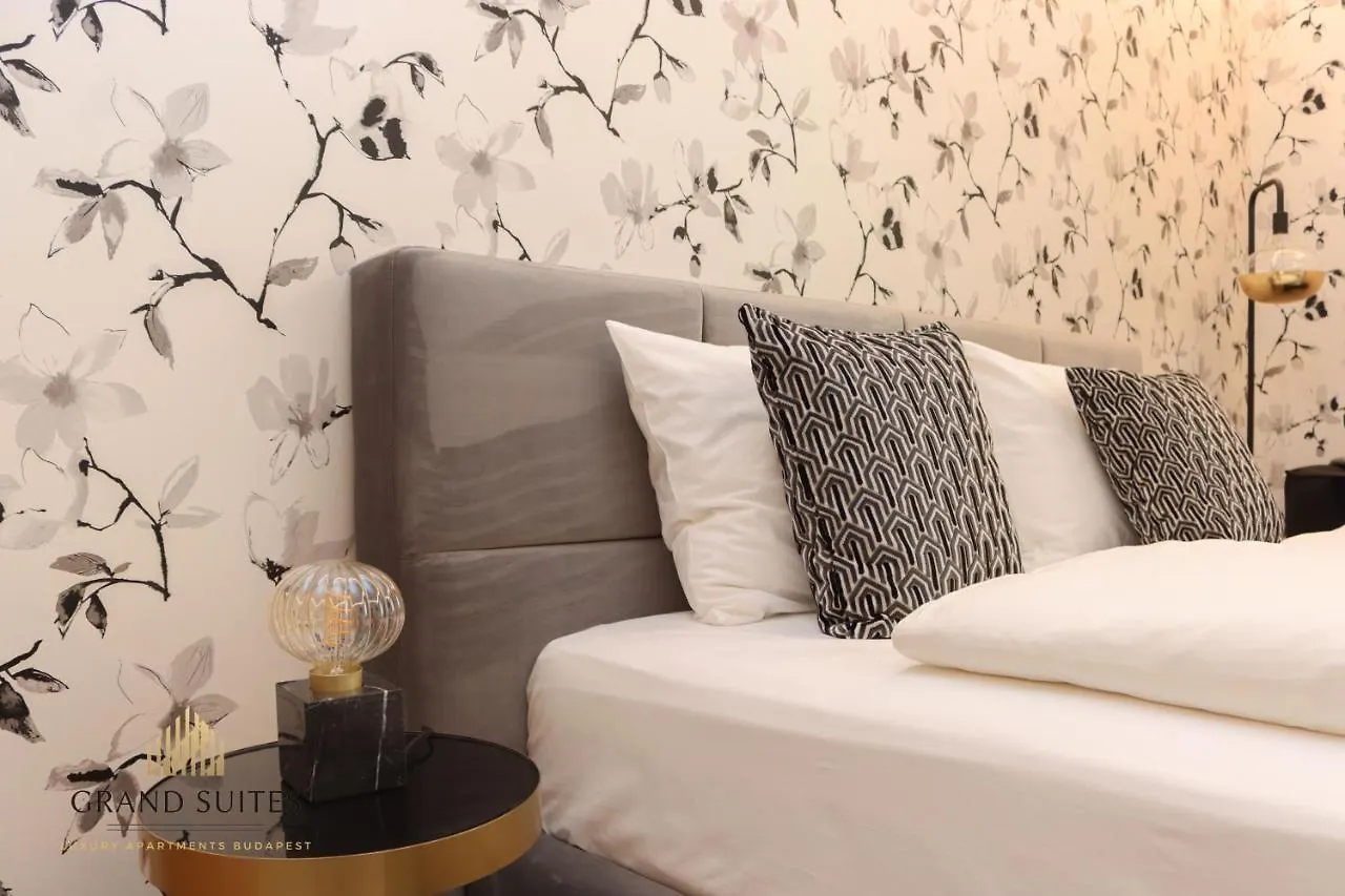 Grand Suites Central Budapest Apartment