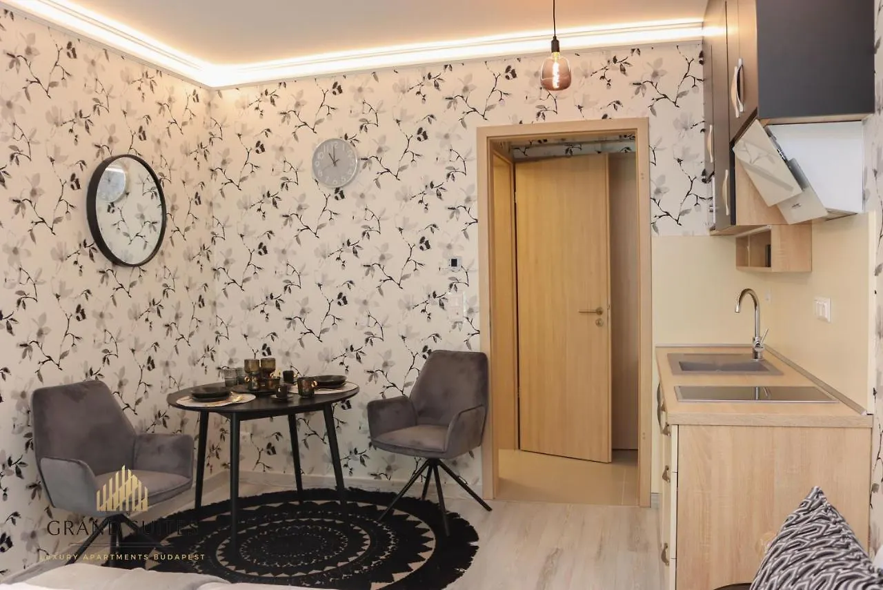Grand Suites Central Budapest Apartment