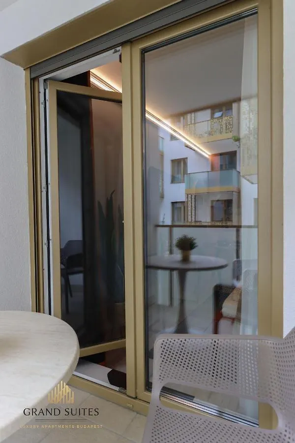 Grand Suites Central Budapest 0*,
